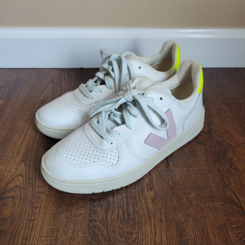 Veja Sneakers